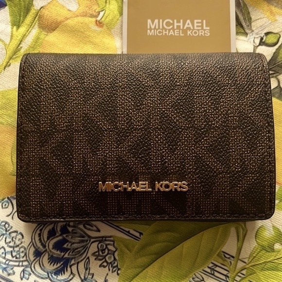Brand New Michael Kors Brown Luggage Logo Medium Slim Bifold Snap Close Wallet - Picture 2 of 16